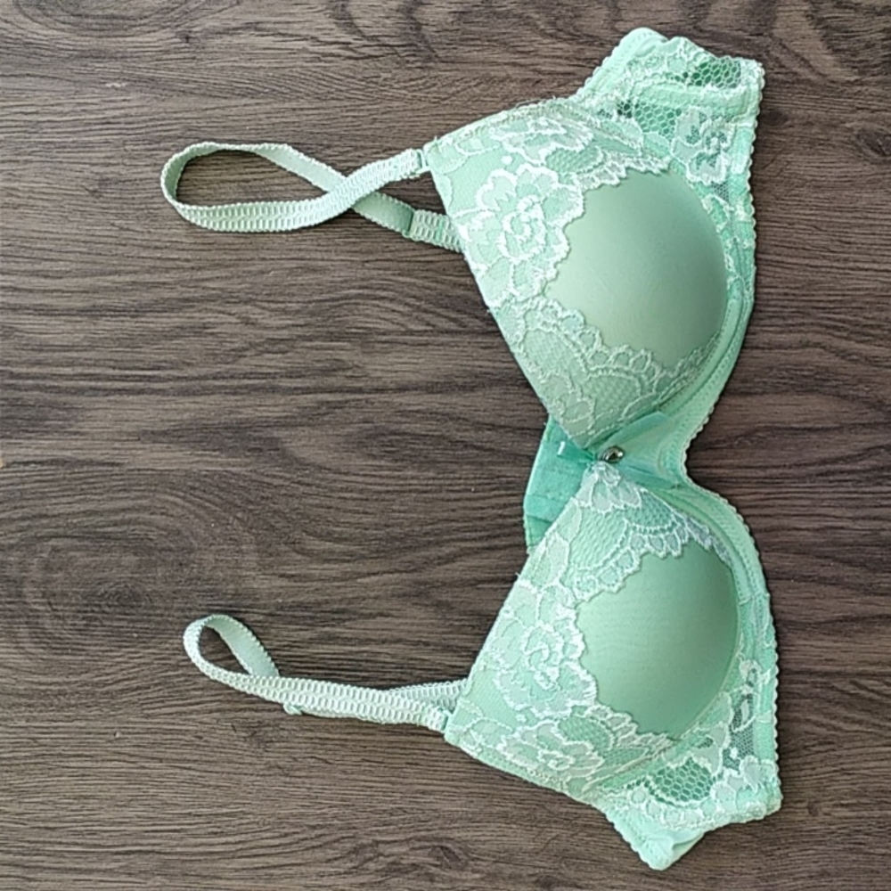 La Vie en Rose Spring Green Bra